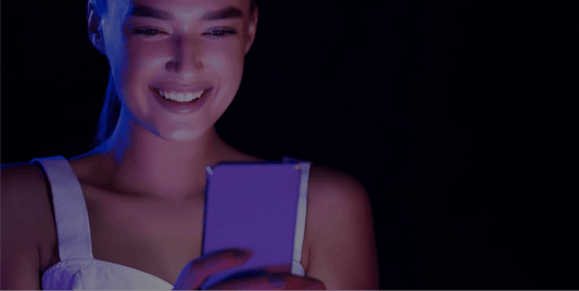 Can your device’s screen light harm your skin? - SkinKitz
